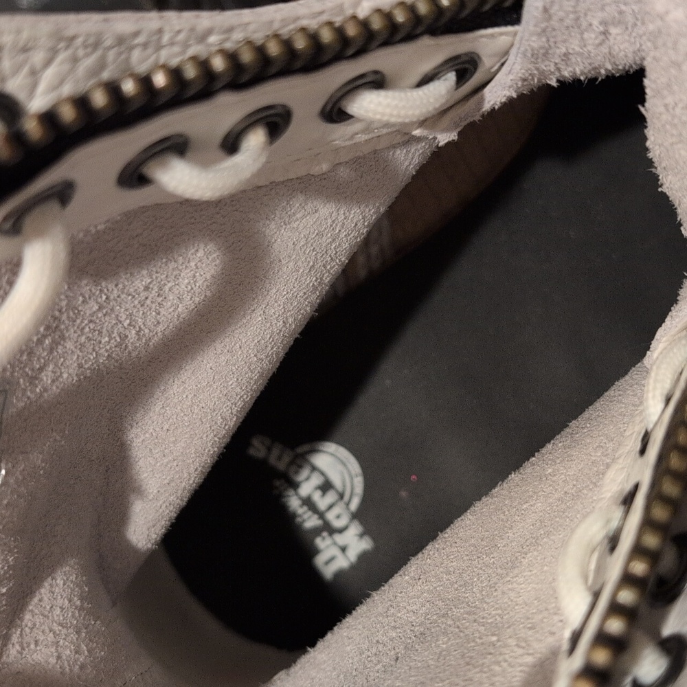 Dr. Martens Sinclair Platform Boot Zipper - Picture 12 of 13